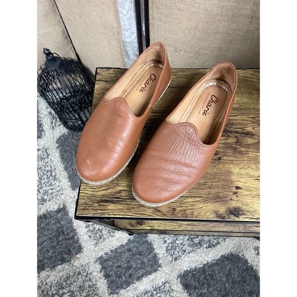 Charix Shoes Charix Brown Flats Sz 4 Poshmark